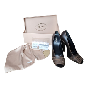 Prada Color Nero+Nocciolo Group name‎ -Old calf vintage Size 40 5 inch heel